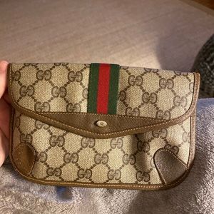Vintage Gucci small clutch from the 80’s ❤️💥